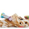 Cinnamon Toast Crunch x Classic All-Terrain Clog voor peuters Cinnamon Toast Crunch x Classic All-Terrain Clog voor peuters