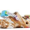 Cinnamon Toast Crunch x Classic All-Terrain Clog voor peuters Cinnamon Toast Crunch x Classic All-Terrain Clog voor peuters