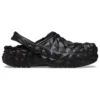 Classic Clog gevoerd met geometrisch patroon “Zwart”
