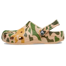 Classic Clog met camouflageprint “Khaki Green”