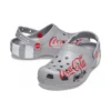 Coca-Cola x Crocs Crossover Light X Outdoor platte schoenen casual sportieve unisex grijze Sandalen