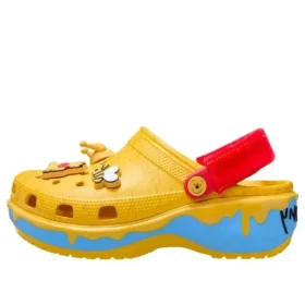 Crocs x Disney Winnie de Poeh Classic Platform Clog “Yellow Red”