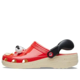Crocs x Pringles Classic Clog “Oranjerood”