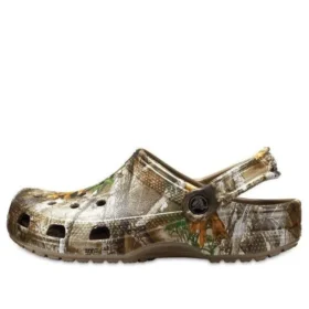 Crocs x Realtree Edge Classic Clogs “Camo”