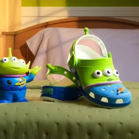 Disney en Pixar’s Toy Story Alien Classic Clog