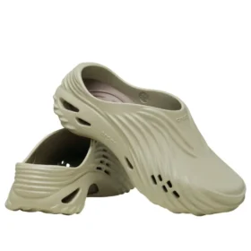 Echo Wave Clog “Moth”