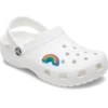 Jibbitz bedels in de kleuren van de regenboog