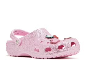 Mean Girls x Classic Clog ‘On Wednesdays We Wear Pink’