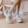 Pop Mart Molly Bae-Clogs Pop Mart Molly Bae-Clogs
