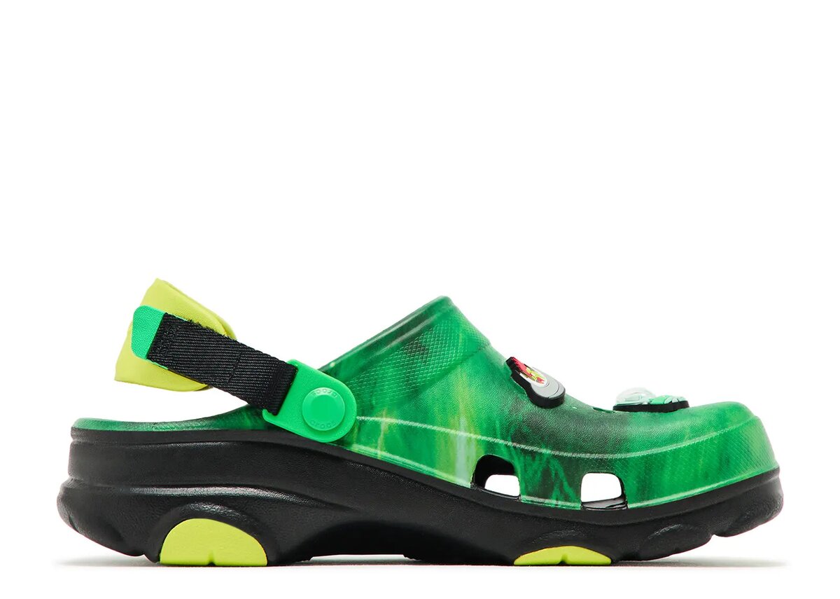 Ron English x All-Terrain Clog Kids ‘Area 54 – Green Galaxy’ Ron English x All-Terrain Clog Kids ‘Area 54 – Green Galaxy’