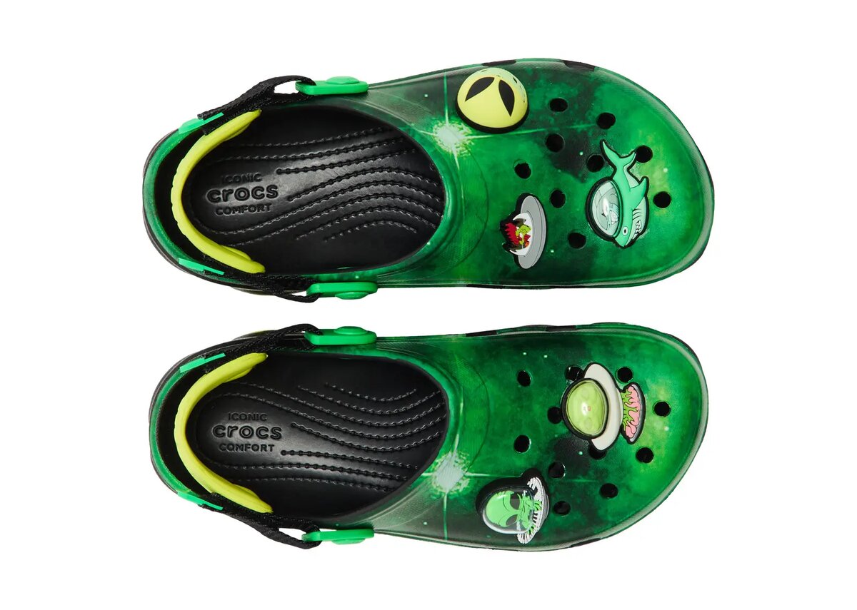 Ron English x All-Terrain Clog Kids ‘Area 54 – Green Galaxy’ Ron English x All-Terrain Clog Kids ‘Area 54 – Green Galaxy’